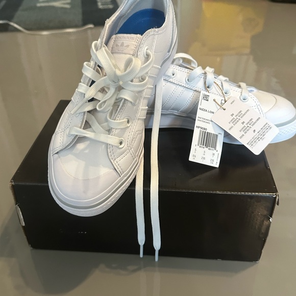 Adidas Nizza low adv leather sneakers - Picture 2 of 4